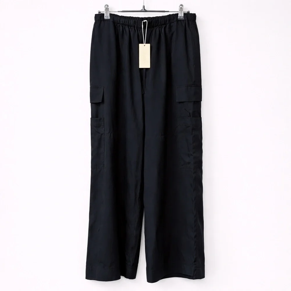 Z SUPPLY Black Wide Leg Pants Medium Cargo Travel Pants Elastic Waist Tencel NWT - Picture 6 of 8